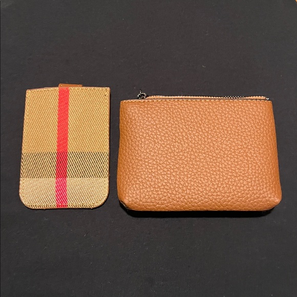 Checkered Card Holder and Coin Pouch in Brown and red - Picture 4 of 5